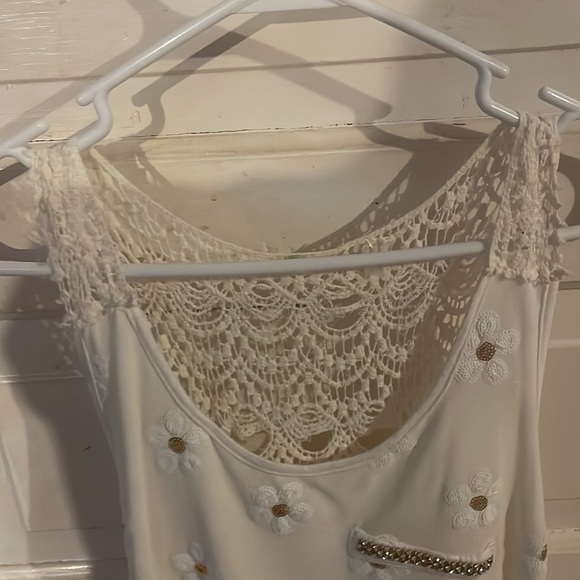 A nice summer shirt very flowy - Picture 3 of 6